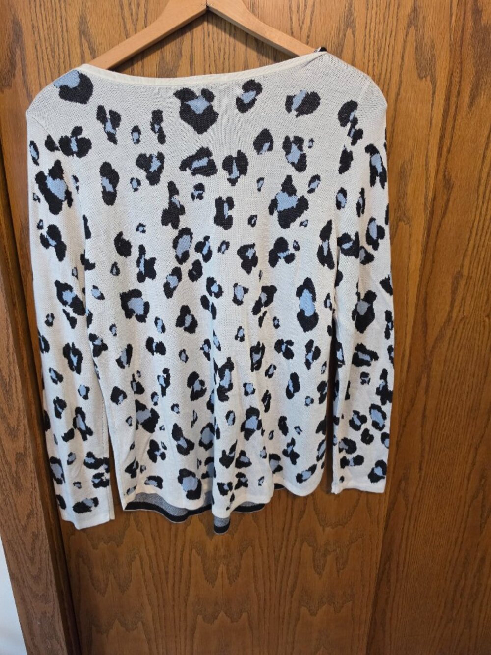 Chico's Lightweight Animal Print Pullover Sweater - Size 2 - Picture 2 of 5